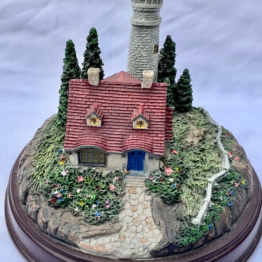Thomas Kinkade "Clearing Storms" table top sculptures - Picture 5 of 8